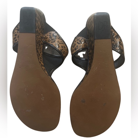 Donald Pliner leopard print pvc sandals - Picture 5 of 5